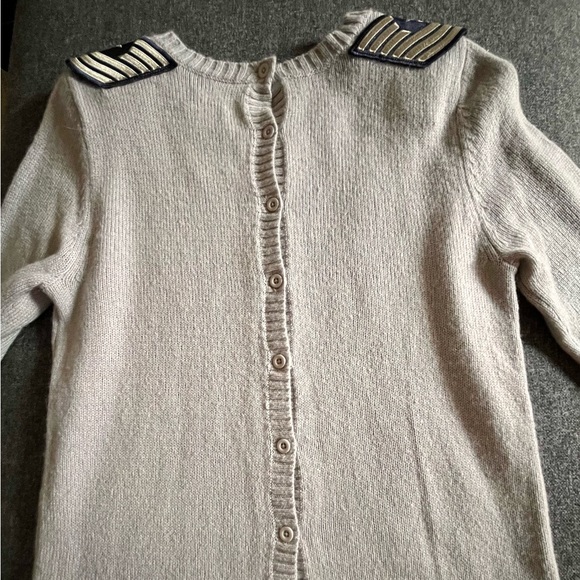 Large, light gray sweater. New with tags. - Picture 2 of 5